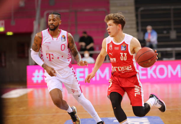 一口气连追 一口气连追