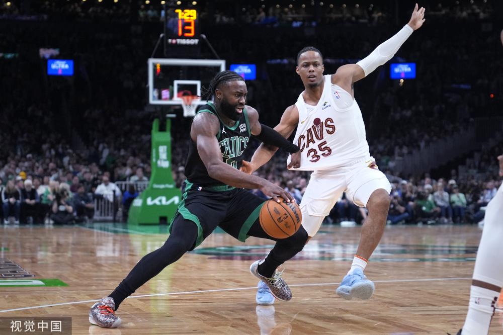 受瞩目的青 受瞩目的青